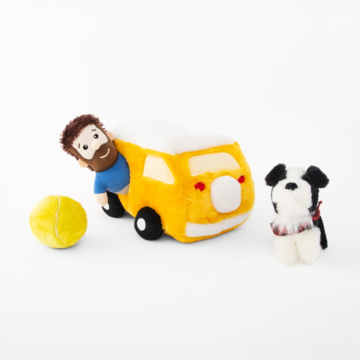 Zippy Burrow Momo & Andrew in Combi Van – Squeaky Hide & Seek Dog Toy
